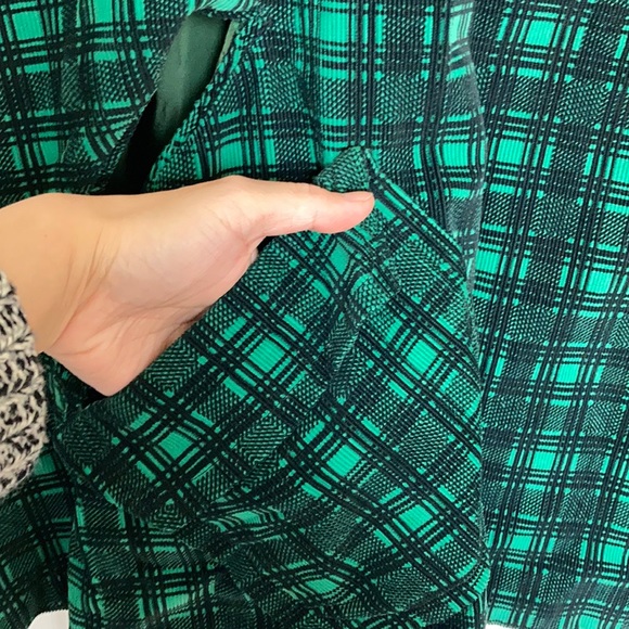 Handmade vintage green plaid corduroy poncho - Picture 4 of 7